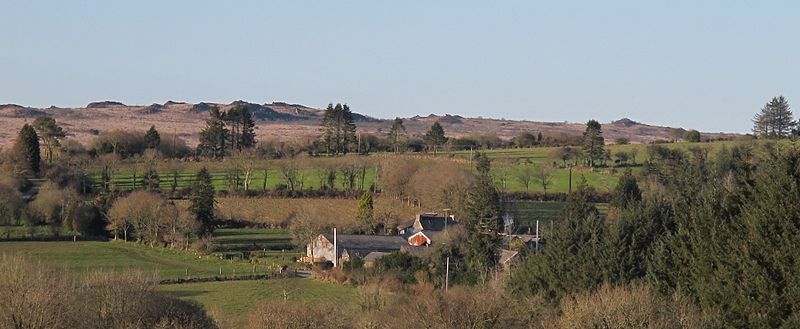 Village de Leingwe, vue Ouest, soirée, Hervé Quéré licence CC BY SA