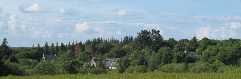 Village de Rokinac’h, juin 2012, par Hervé Quéré, licence CC BY SA
